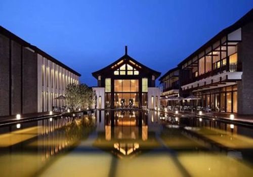 酒店业务黄金期分析，暑期酒店紧盯夏令营生意