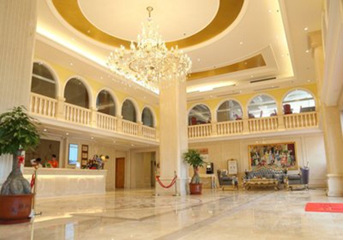 酒店涨价一成，景点客流增两成 清明小长假市民出游热情高